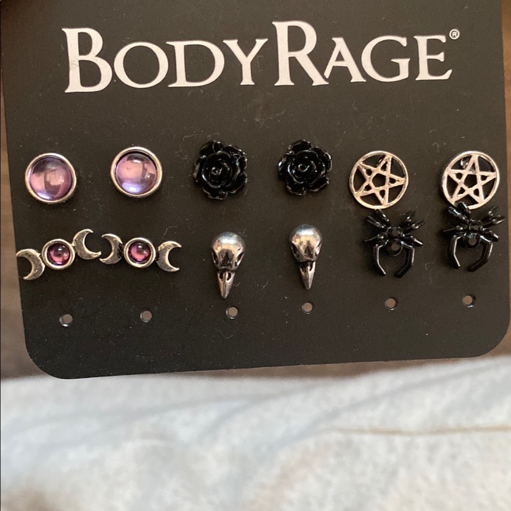 Edgy Ear Rings - Picture 2 of 4
